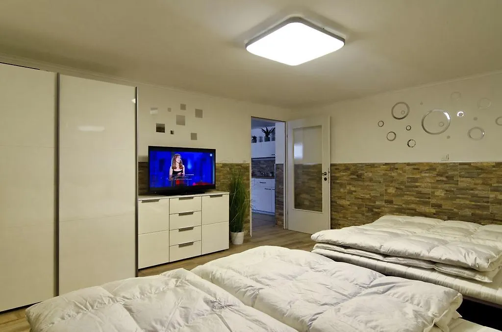 Flatprovider - Manuela Apartment Vídeň