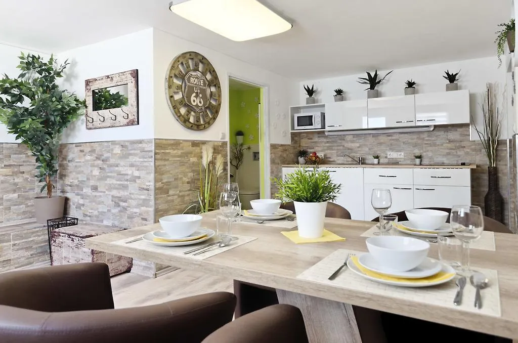 Flatprovider - Manuela Apartment Vídeň