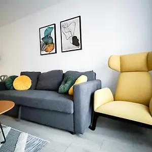 Inside Solec Ii Warszawa