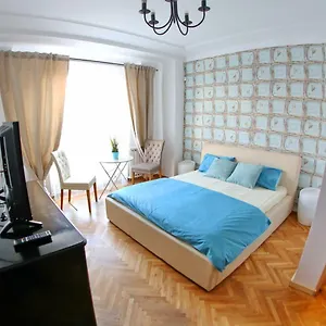 Color Blanari Street Apartament Bucureşti