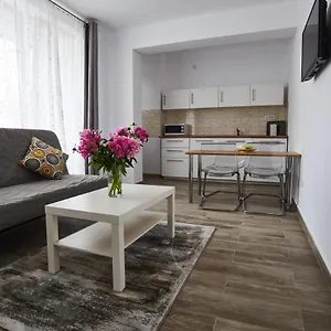 At Apartament Bucureşti